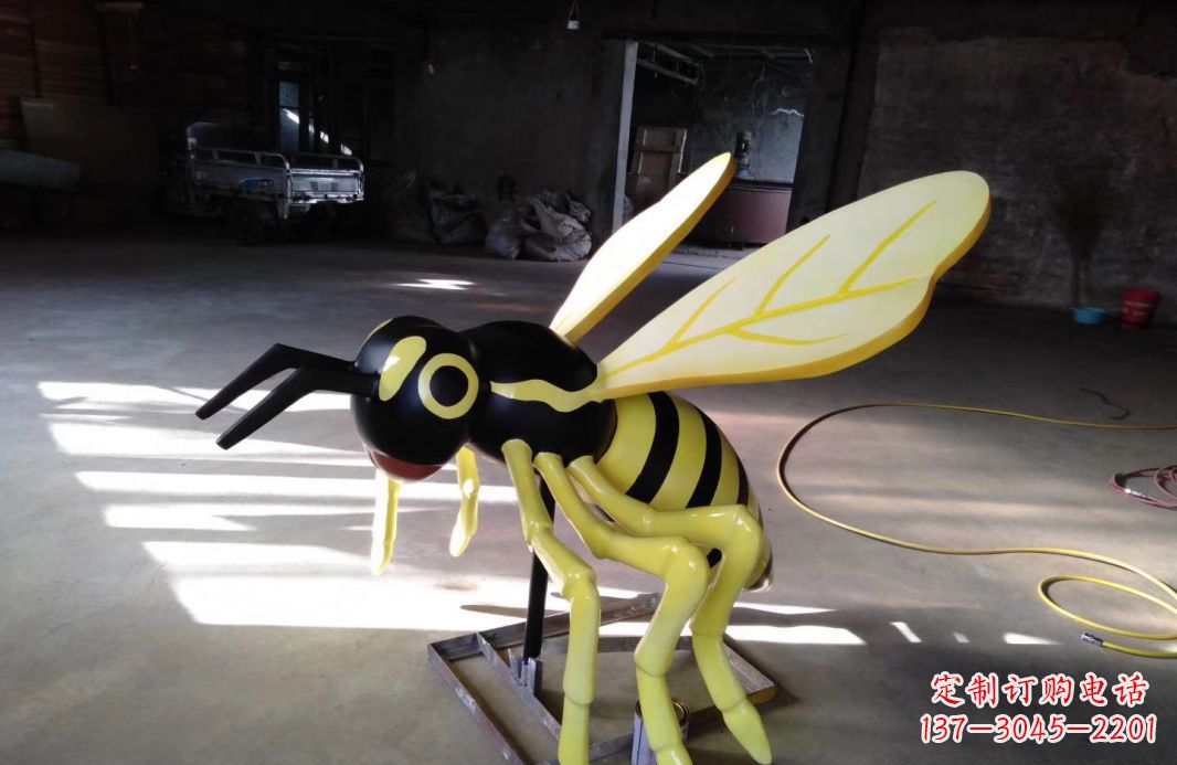 漯河玻璃刚仿真蜜蜂雕塑