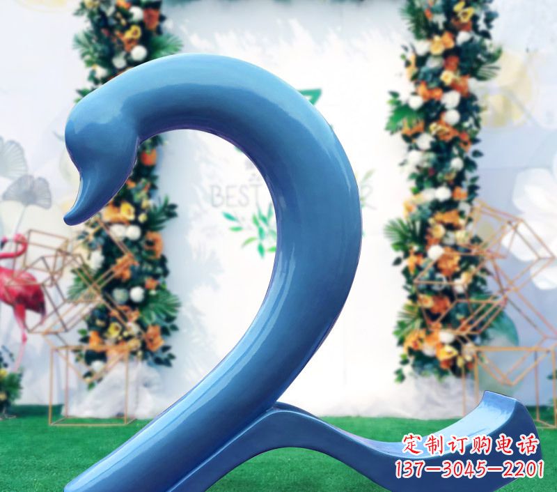 漯河玻璃钢爱心天鹅雕塑（右）