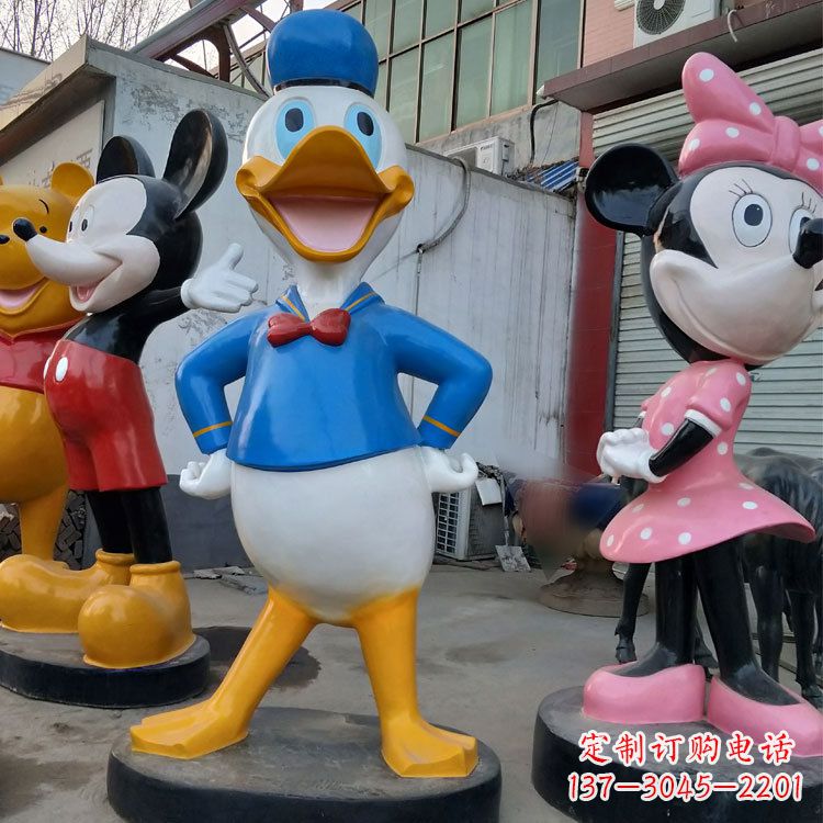 漯河玻璃钢唐老鸭和米老鼠卡通雕塑