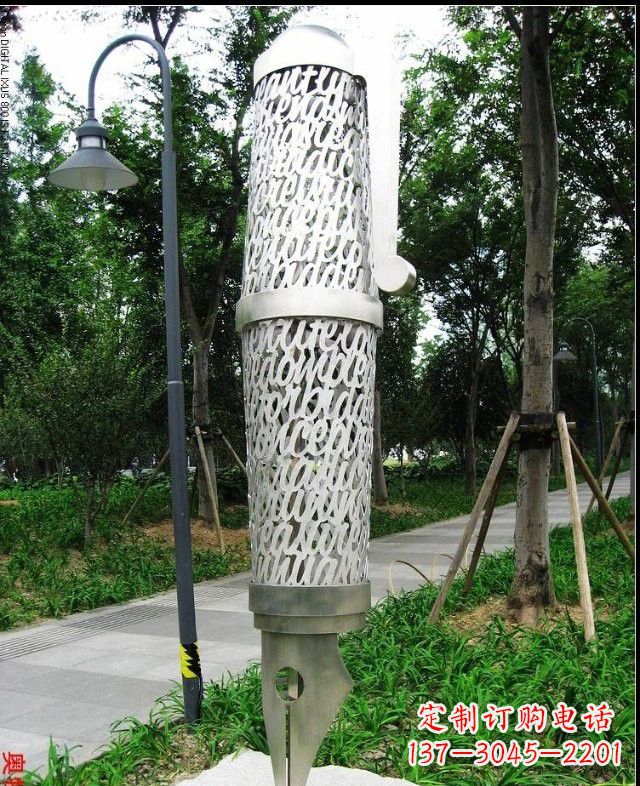 漯河不锈钢钢笔雕塑艺术与科技的完美结合