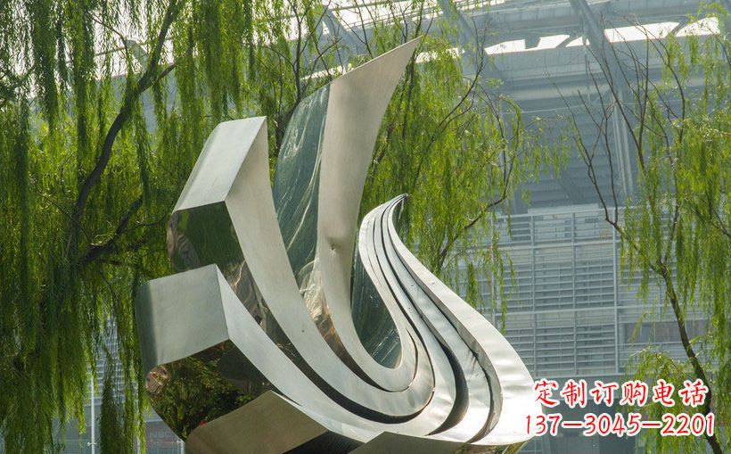 漯河不锈钢鸽子景观雕塑