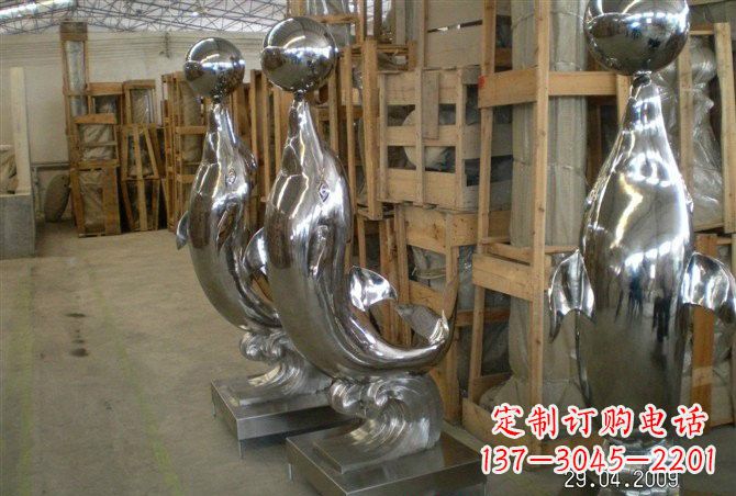 漯河不锈钢海豚顶球雕塑