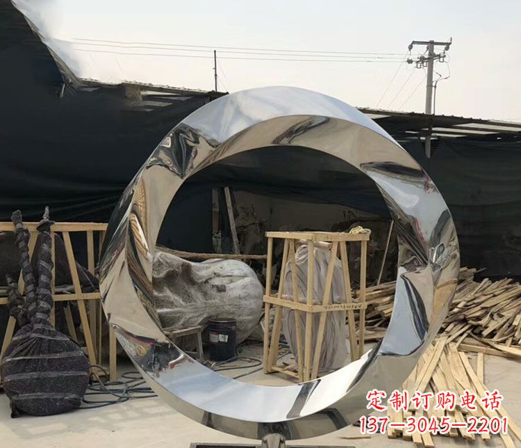 漯河不锈钢抽象镜面圆环雕塑