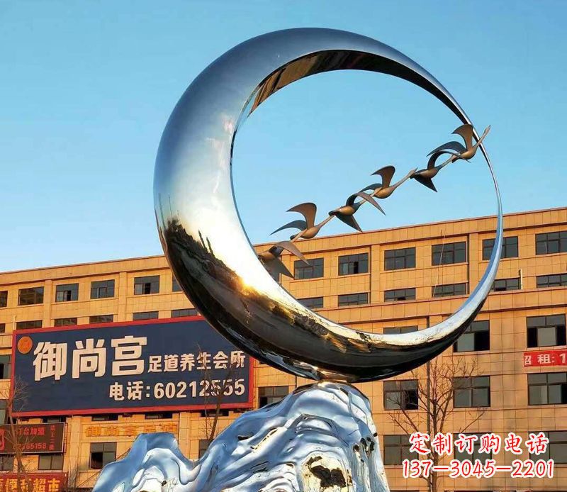 漯河不锈钢大雁雕塑象征着生机勃勃的美丽