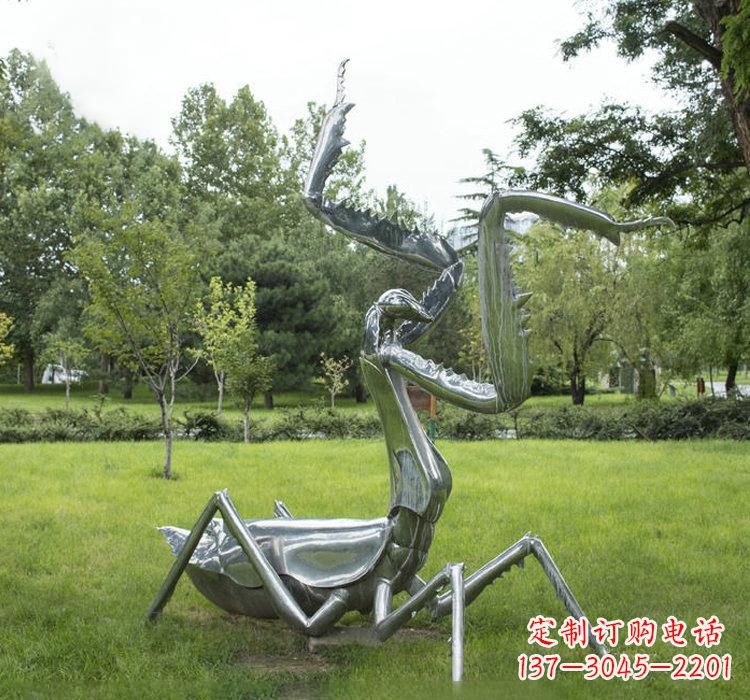 漯河不锈钢螳螂雕塑精雕细琢的艺术瑰宝