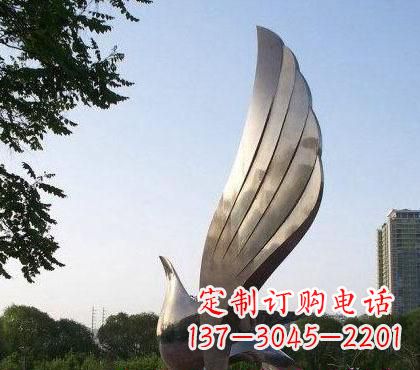 漯河不锈钢鸽子雕塑美丽的象征