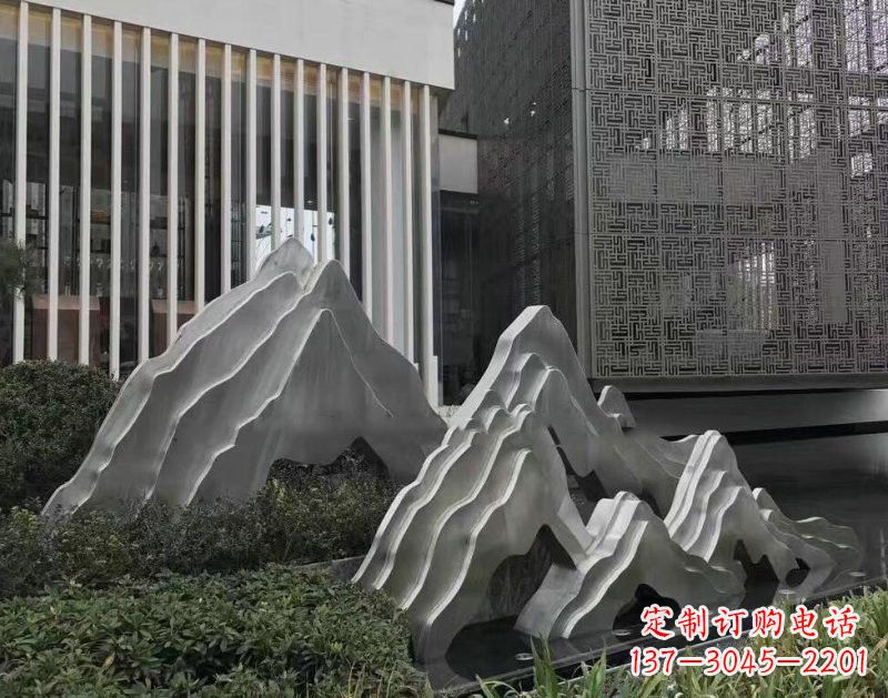 漯河不锈钢公园小区精美的假山雕塑