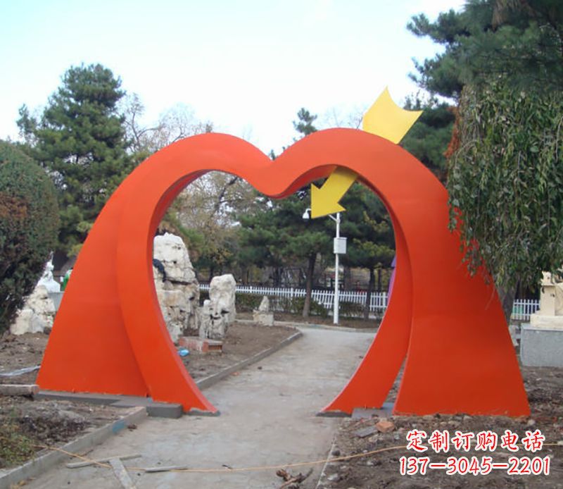 漯河不锈钢拱门雕塑给空间增添灵动之美