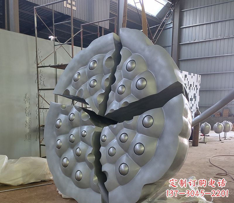 漯河不锈钢莲蓬雕塑精美外形 引人入胜