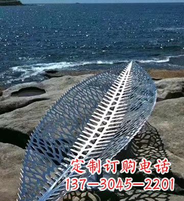 漯河不锈钢镂空树叶景观雕塑精致而又充满灵性