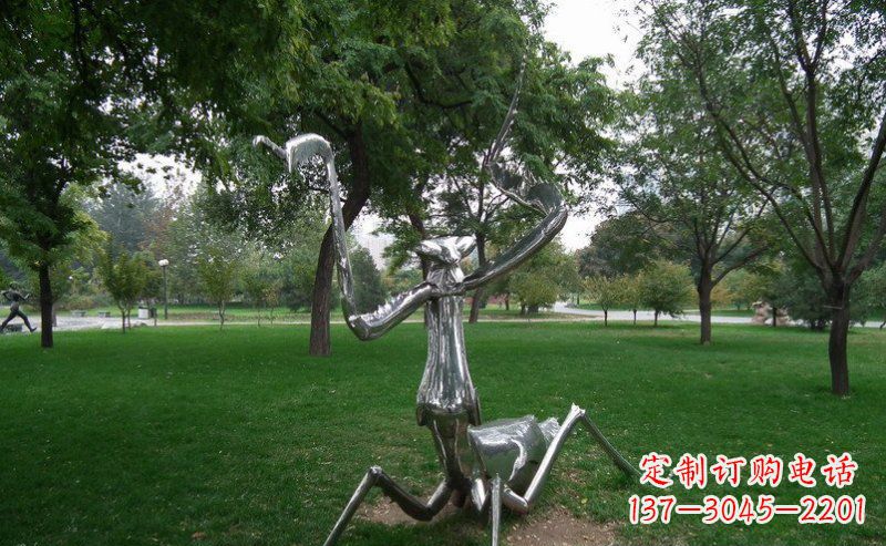 漯河不锈钢螳螂古朴雅致的雕塑