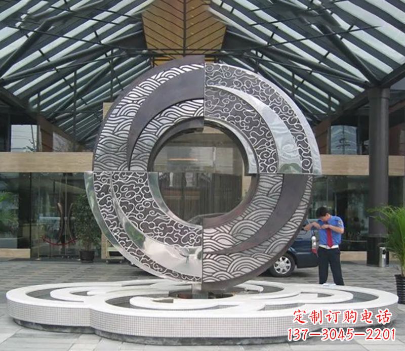 漯河不锈钢圆环雕塑,点缀酒店空间