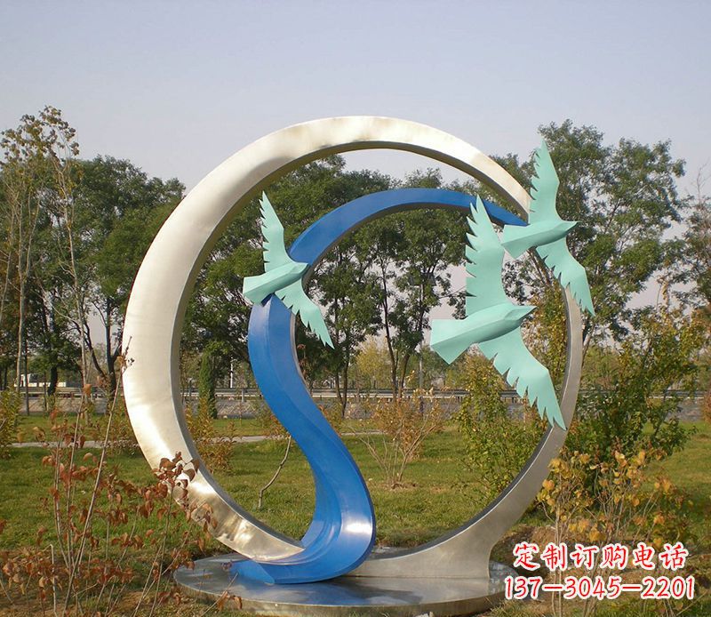 漯河不锈钢圆环雕塑精致而优雅