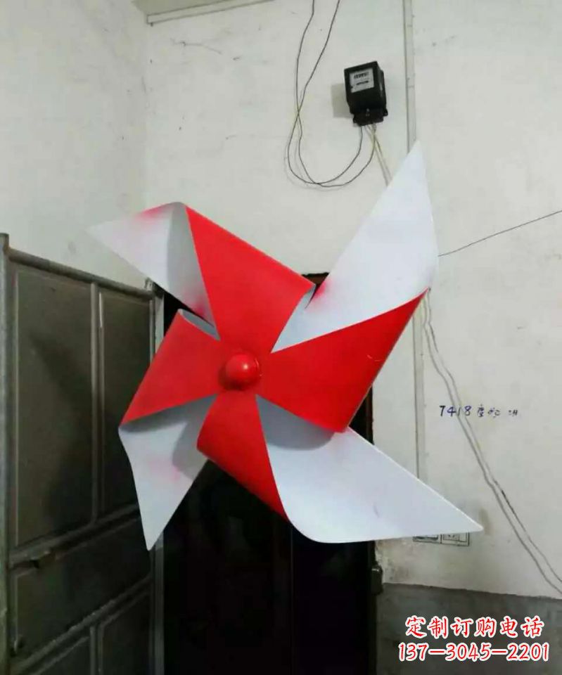 漯河彩色不锈钢风车雕塑色彩缤纷的艺术瑰宝
