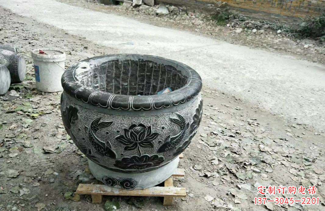 漯河高雅的仿古圆形水缸石雕