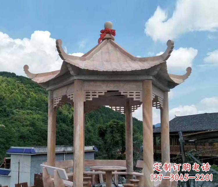 漯河一流的公园晚霞红六角石雕凉亭