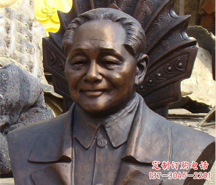 漯河铜雕广场邓小平肖像雕塑